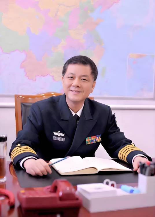 陆颖墨