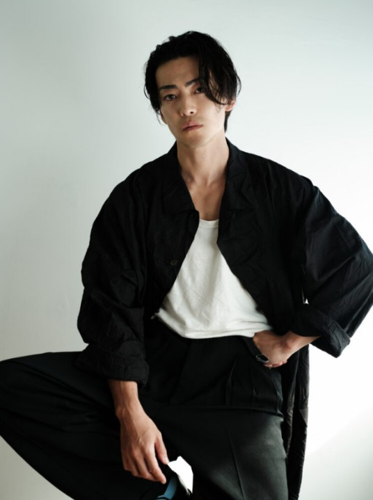 大东骏介