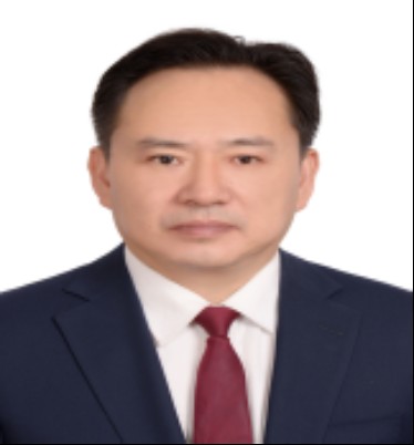 刘季(新疆维吾尔自治区纪委监委驻自治区党委教育工委纪检监察组组长)