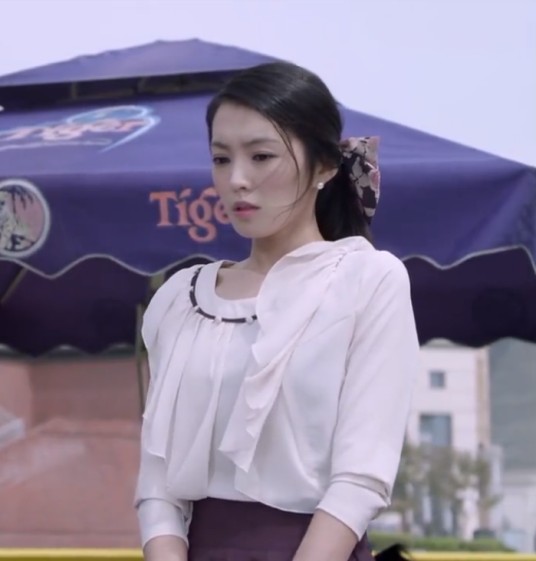 丁佳慧（潘伟森与丁雅琴之女）