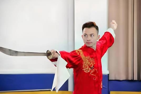 郭靖(国际武术全能冠军)
