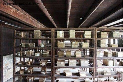 藏书楼（中国古代供藏书和阅览图书用的建筑）