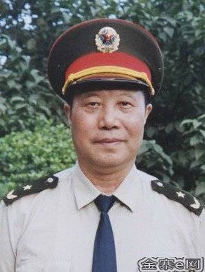 洪豹（洪学智之子，天津警备区副司令员）
