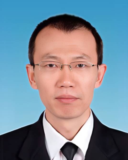 李逸群（辽宁省政协经济委员会专职副主任（正厅级））