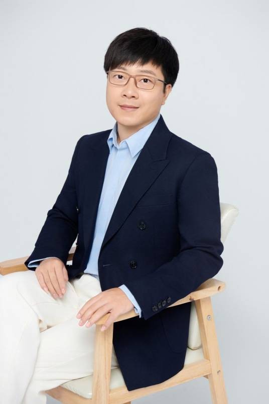 金浪（重庆大学人文社会科学高等研究院教授）
