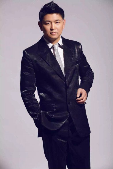 侯林林（中国广播艺术团主持人、演员）