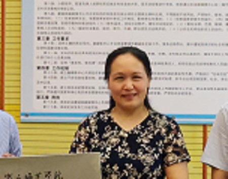 杨春风（商丘师范学院传媒学院院长、民建商丘市委会主委）
