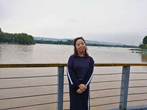 李娜（西安翻译学院教师）
