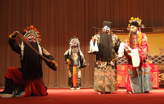 铡美案（京剧传统剧目）