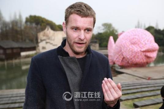 粉红浮鱼