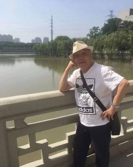 石钢(兵团音乐家协会副主席)