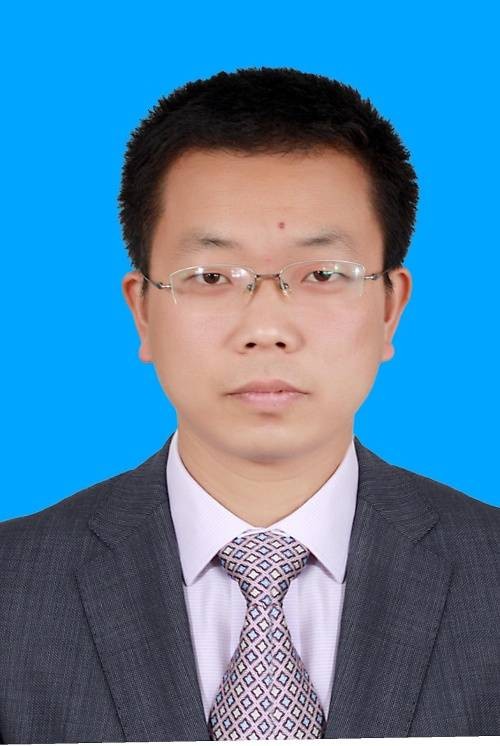 周高(浙江省宁波前湾新区管理委员会副主任)