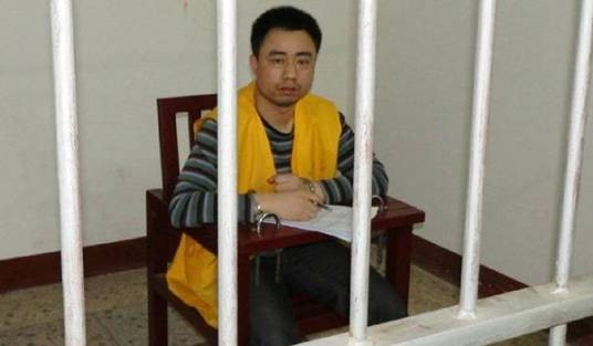 曾爱云（湘潭大学机械工程学院硕士研究生）