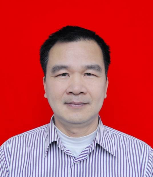 陈小伟（广东省清远市清新区政协原副主席）