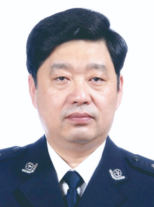厉剑（公安部科技信息化局原党委书记、局长）