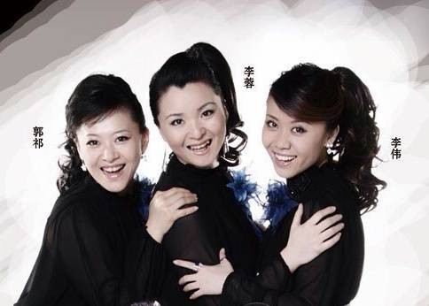军港之夜（黑鸭子演唱组演唱的军旅题材歌曲）