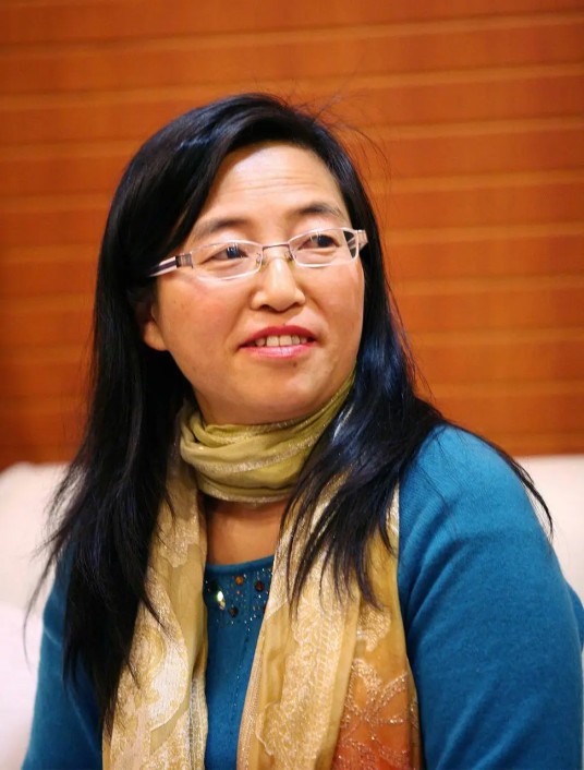张美兰（中国语言学家）