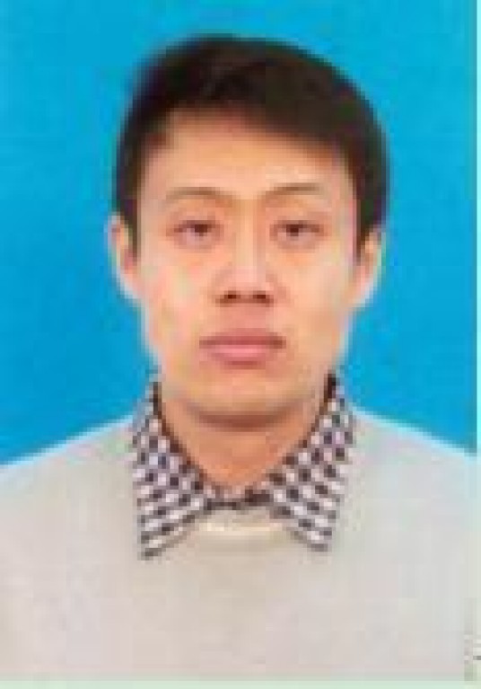 贾铮(哈尔滨工业大学化工学院副教授)