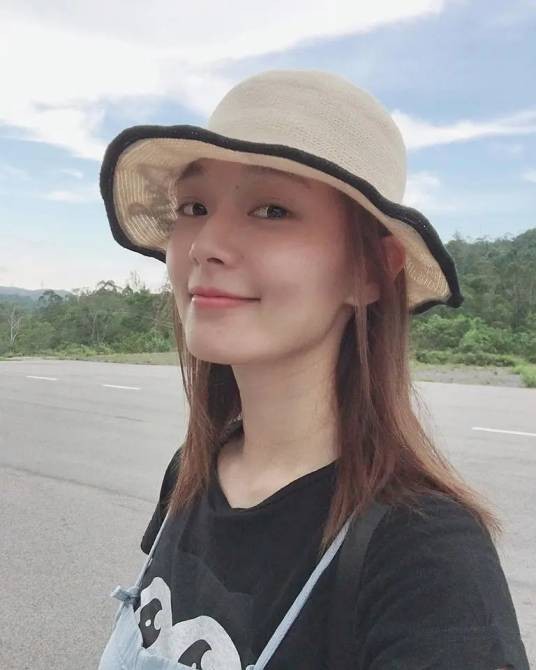吕慧仪(中国香港女演员、主持人、模特)