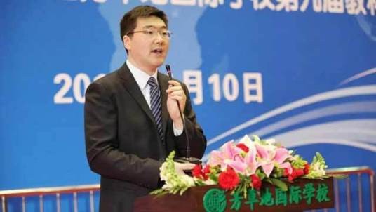 张龙（北京市朝阳区芳草地国际学校教师、特级教师）