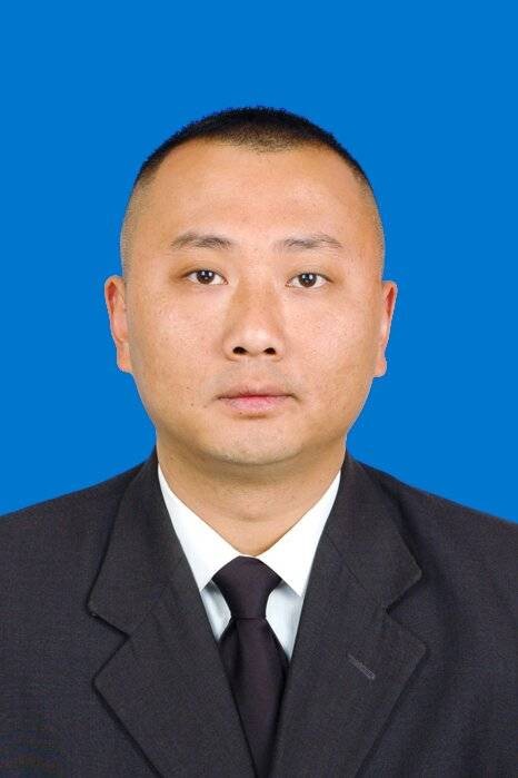 郑洋（贵州省铜仁市碧江区委常委、区人民政府副区长，碧江高新区党工委副书记、管委会副主任）