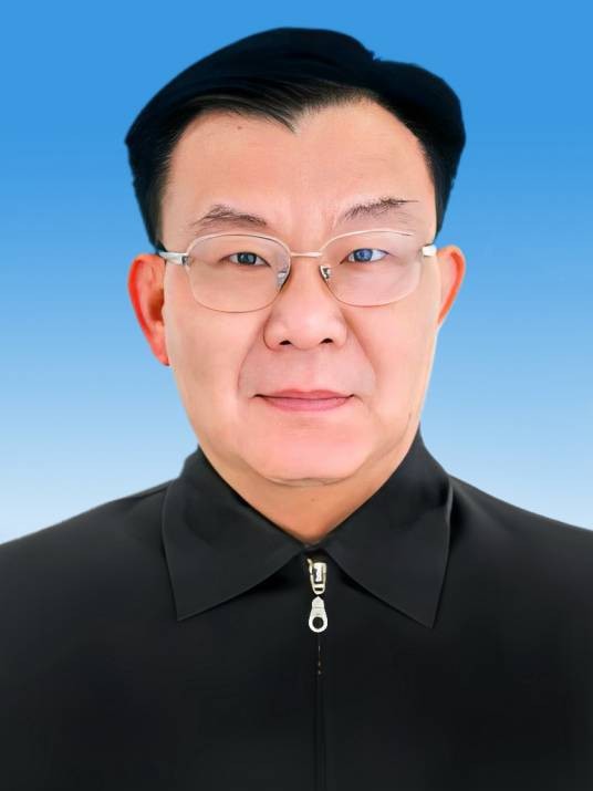 甘霖（广西壮族自治区人大教育科学文化卫生委员会副主任委员）