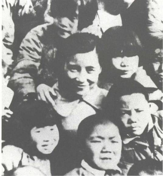 曹孟君(原全国妇联书记处书记)