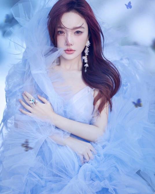 李小璐(中国内地女演员、歌手)