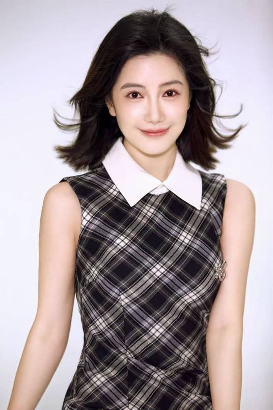 董小白