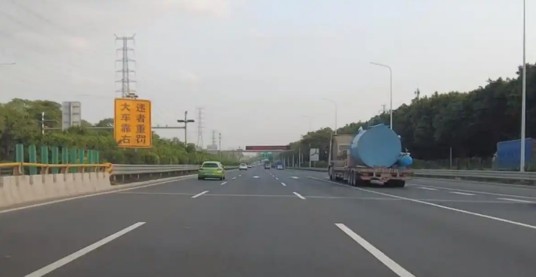 佛山高速路“天量”罚单事件