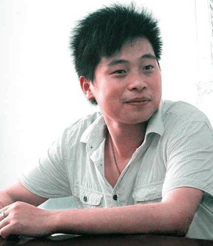 周冲（第十四届全国人大代表，广州市青年联合会副主席，广州港黄埔港务分公司安全环保部副经理兼团委副书记）
