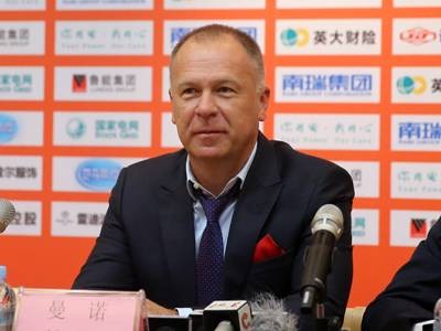 路易斯·安东尼欧·温克·梅内斯