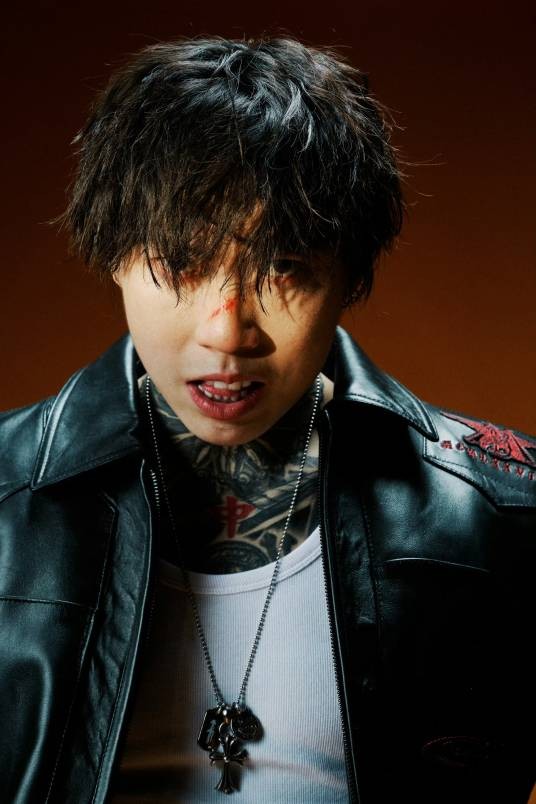 杨俊逸(中国内地男歌手)