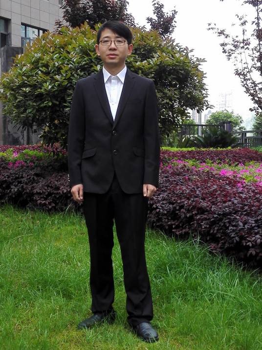 罗长青（中国广东外语外贸大学教授、副院长）