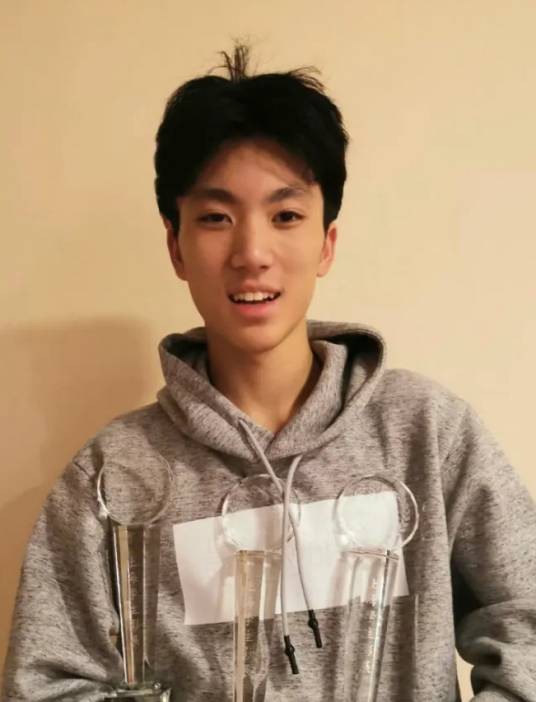 张壹男