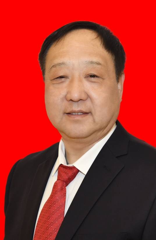 张春年（山西省晋城市沁水县人大常委会副主任、二级调研员）