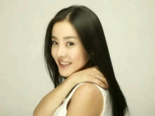 韩剧佳恩别哭里演佳恩的女的是谁