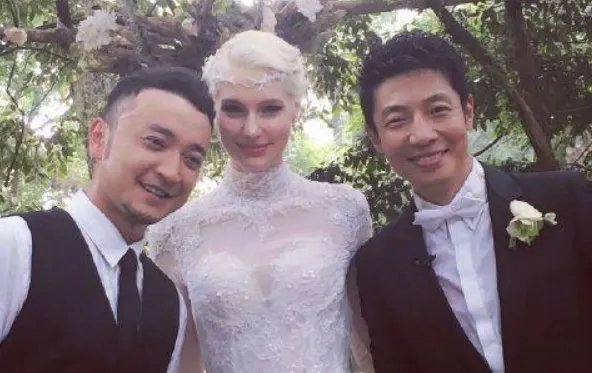 尼格买提拦撒贝宁干饭太难了,为什么所有节目他们俩人都要黏在一块?