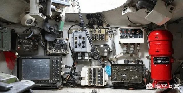 垣克500耐撞不