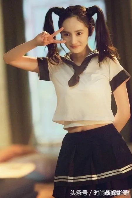 哪个女明星穿校服最好看?