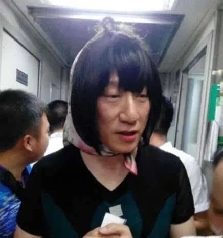如何评价孙红雷在《极限挑战》中的人品?