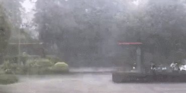 桂林罕见17级大风什么情况:画面曝光太罕见了