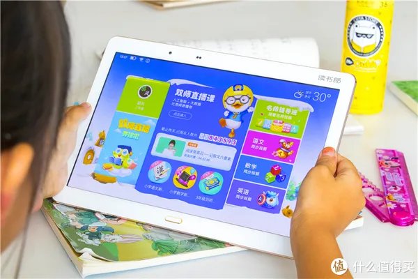 不上辅导班,也能让孩子拿满分,读书郎G100A深度体验