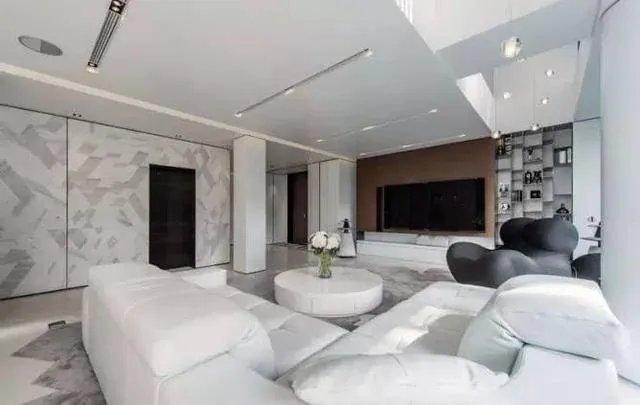 只有极简风才能hold住的豪品别墅，既美又有品！
