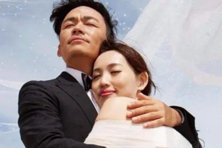 马蓉首谈王宝强母亲去世:确实不知情,带女儿下飞机才知道,此事你怎么看