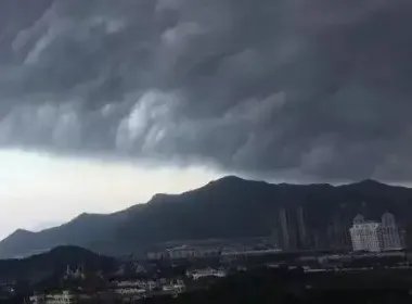 中央气象台发布台风红色预警,哪些地区需要做好防范?