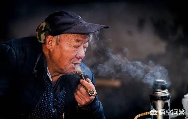 蛇怕烟油