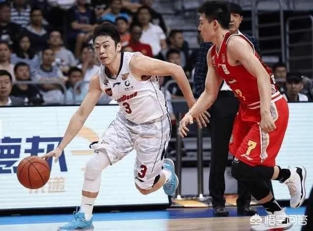 广东队取得CBA开赛9连胜，为何粤媒会称赞朱芳雨的5换2大交易？