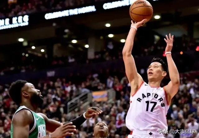 林书豪谈自由市场当众飙泪,感觉被NBA放弃,为何嘲笑林疯狂?