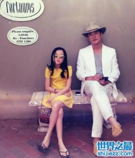 王菲李亚鹏女儿李嫣照片,天生唇腭裂却自信可爱